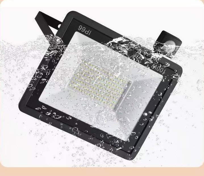 Slim LED floodlight under water spray test, IP66 waterproof